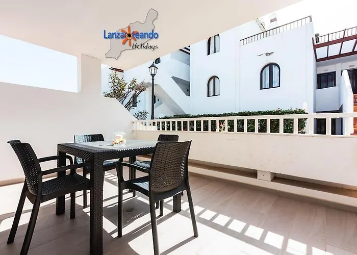 Papillon Costa Teguise