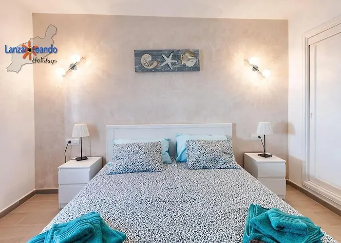 Papillon * コスタ・テギセ